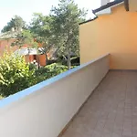 Cozy Flat In A House With Pools