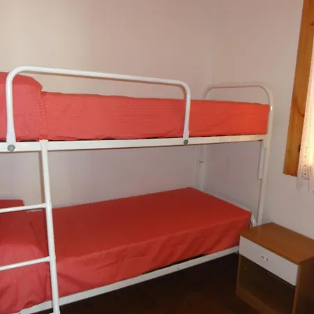 Cozy Flat In A House With Pools