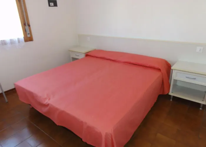 아파트 Cozy Flat In A House With Pools 비비오네